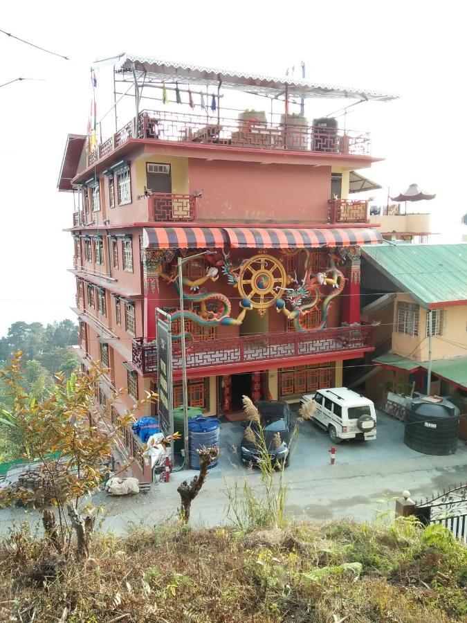 Hotel Golden Dragon Aritar 外观 照片