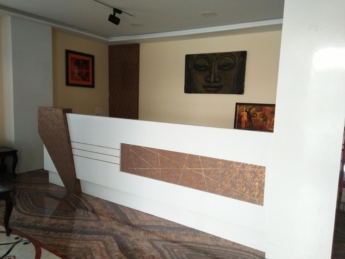 Hotel Golden Dragon Aritar 外观 照片